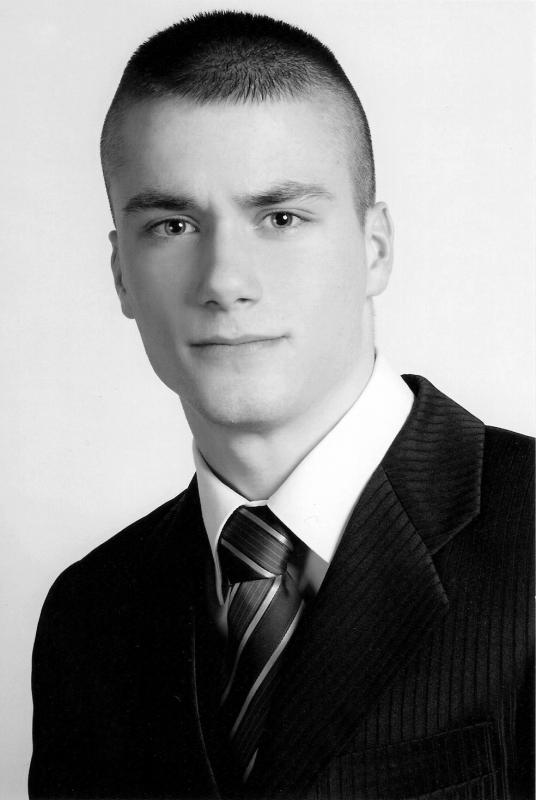 Dabis Gábor 12.B osztályos tanuló Dabis Gábor 12.B osztályos tanuló