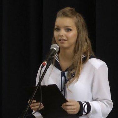 Csonka Fruzsina 12.B osztályos tanuló